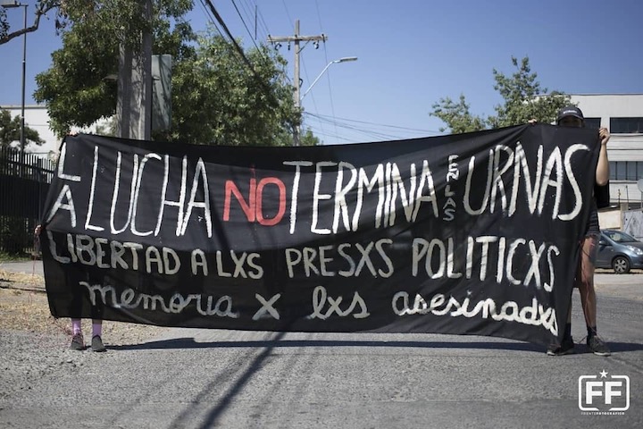 Nos volvimos a abrazar: Comunicado de familiares y amigxs de presxs subversivxs y anarquistas (Esp/Ing)